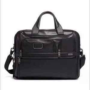 LIKE NEW Tumi Genuine Leather Expandable Laptop Brief ($825 Retail, link below)
